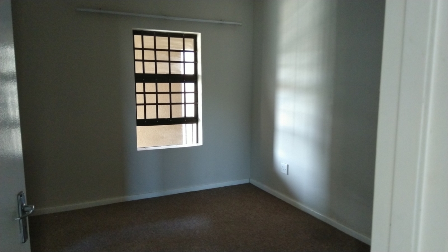 To Let 2 Bedroom Property for Rent in Sonstraal Heights Western Cape